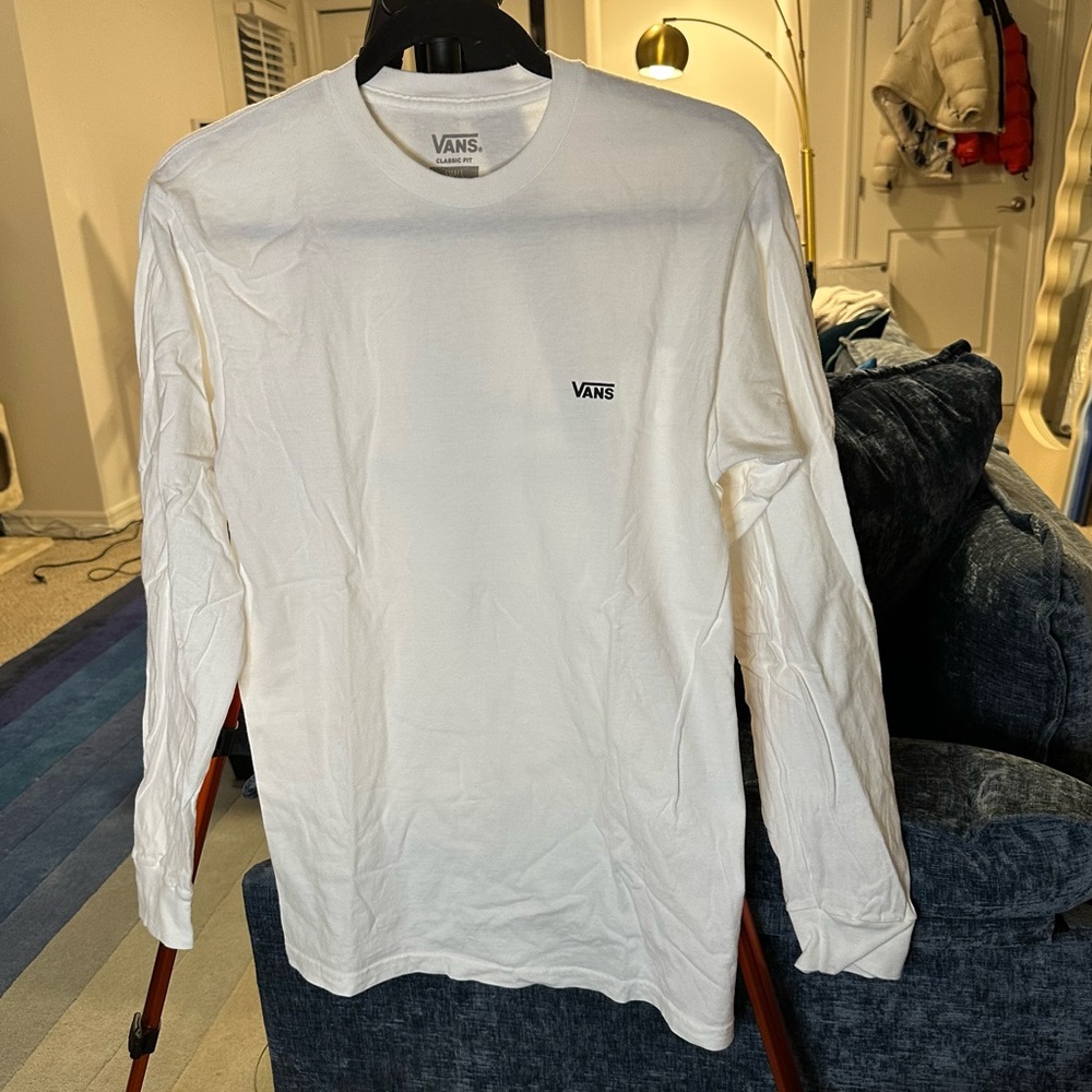Vans Left Chest Logo Classic Fit Long Sleeve Tee in White
